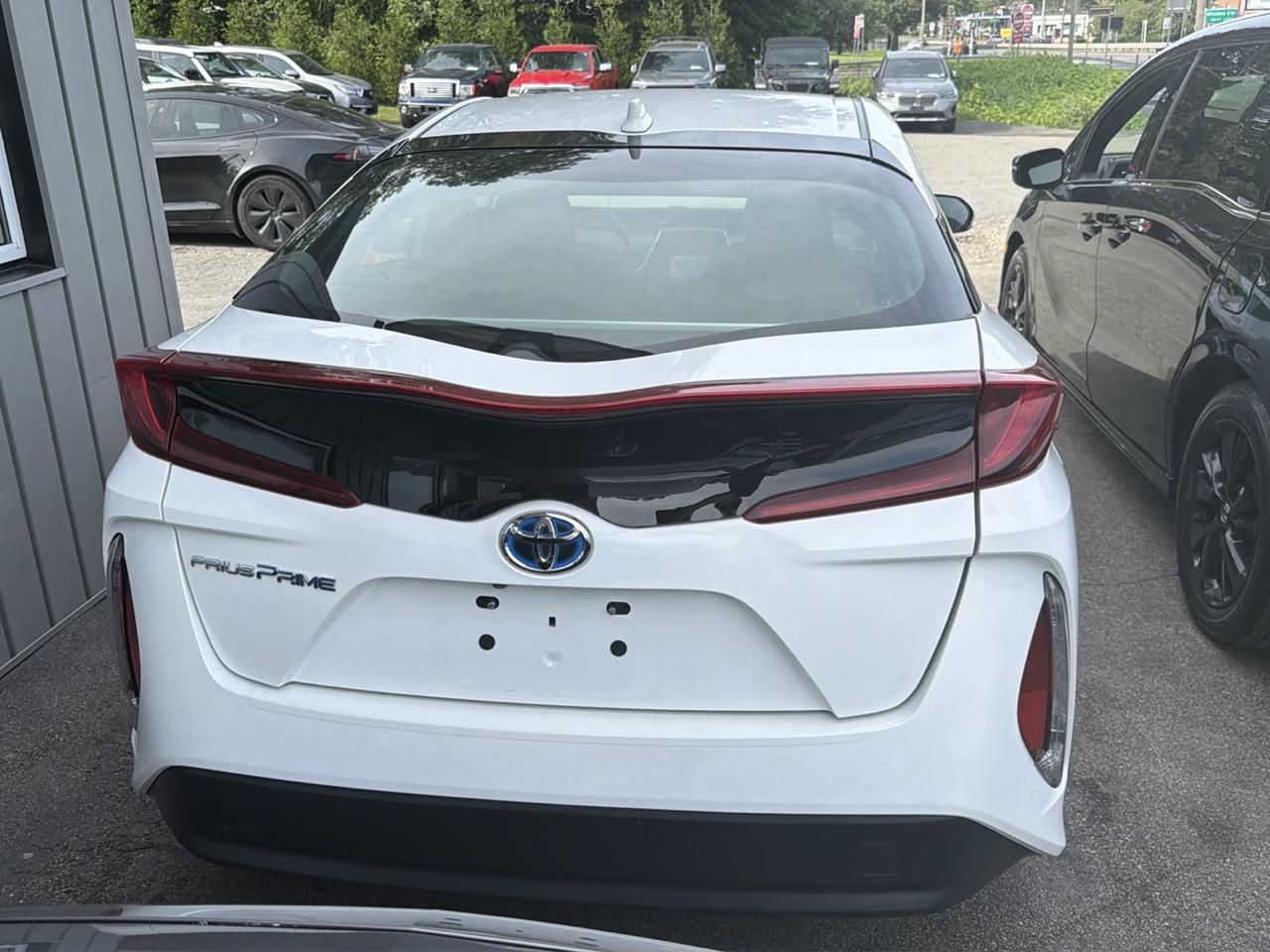 Toyota Prius Prime Limited (Natl) 2021