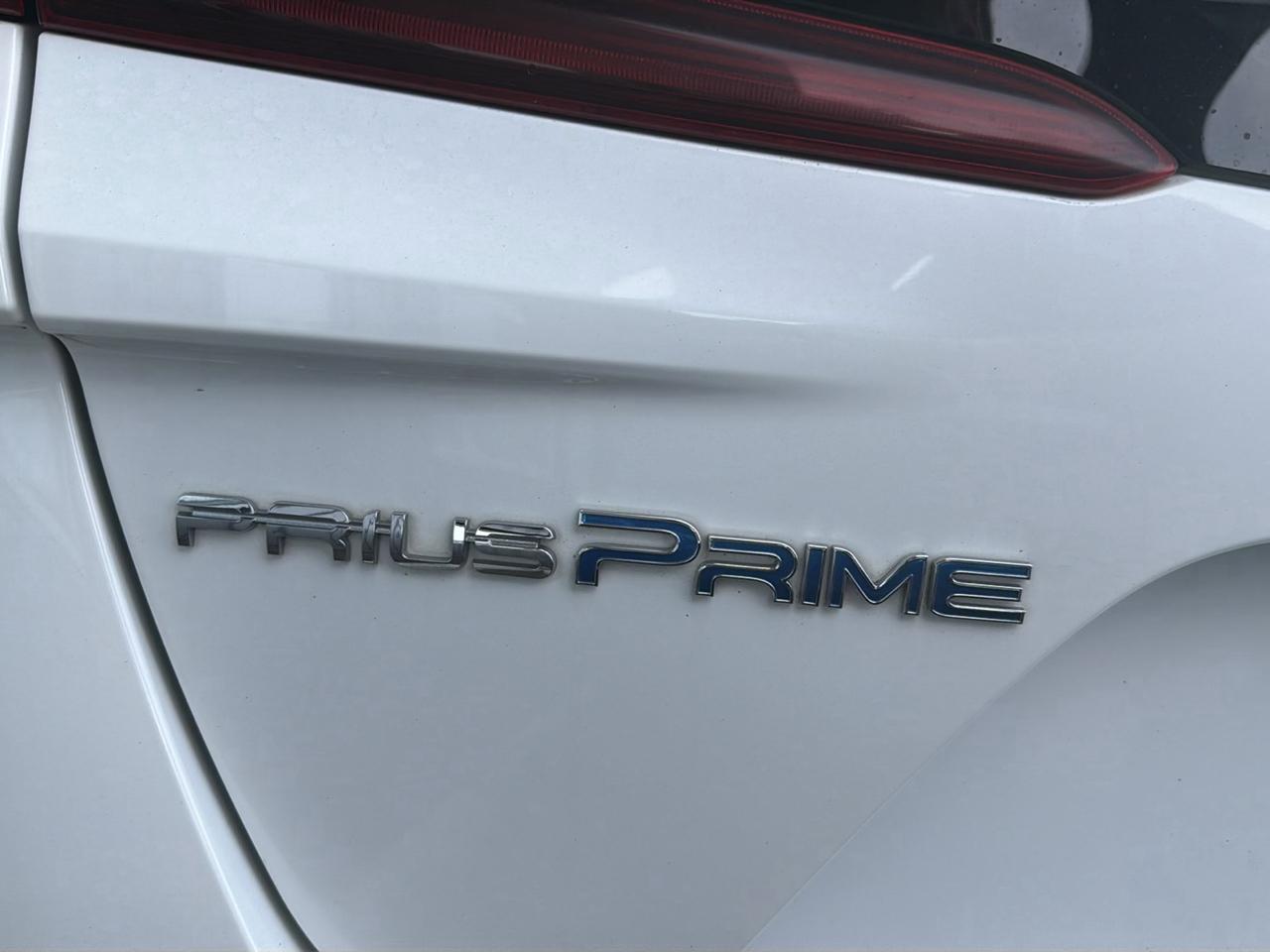 Toyota Prius Prime Limited (Natl) 2021
