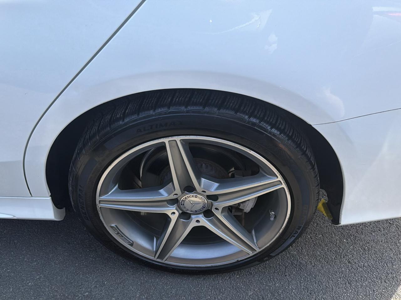 Mercedes-Benz C-Class 4dr Sdn C 300 4MATIC 2015