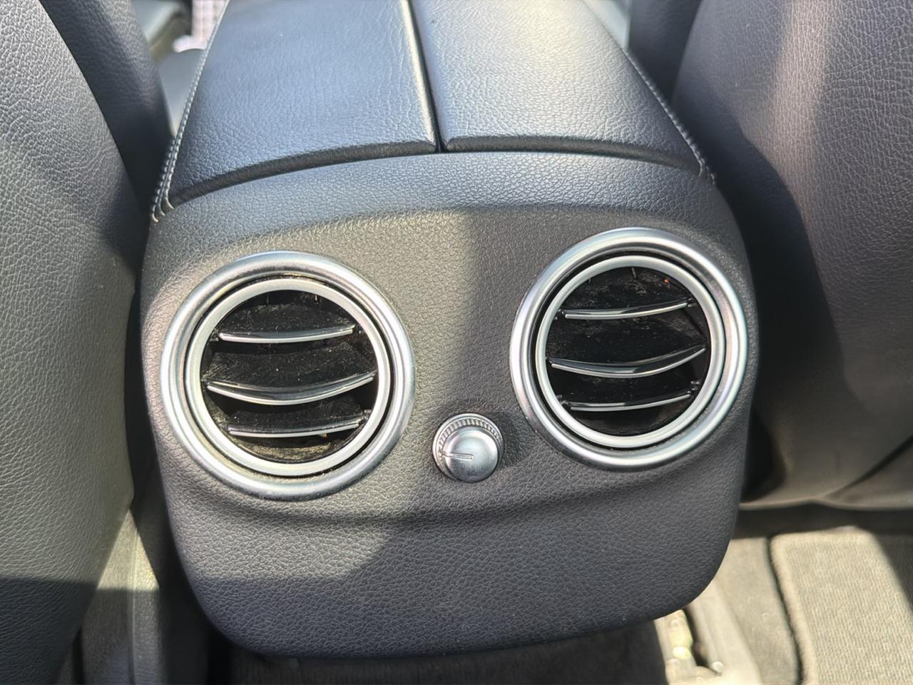 Mercedes-Benz C-Class 4dr Sdn C 300 4MATIC 2015