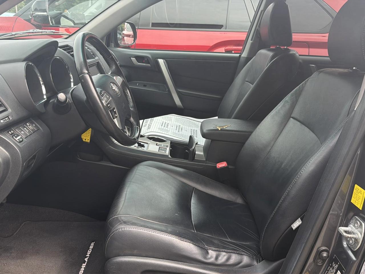 Toyota Highlander 4WD 4dr V6 Base (Natl) 2011