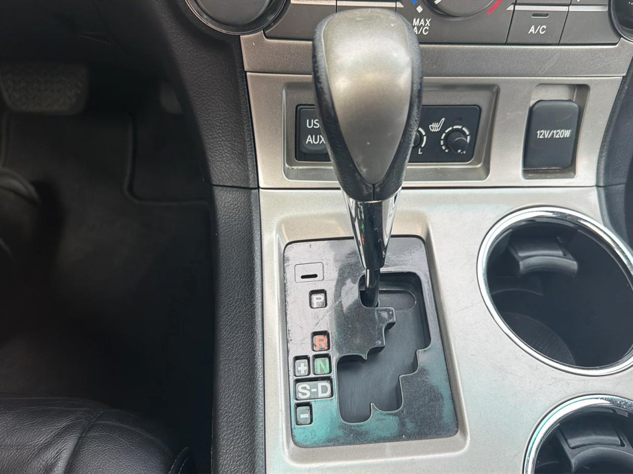 Toyota Highlander 4WD 4dr V6 Base (Natl) 2011