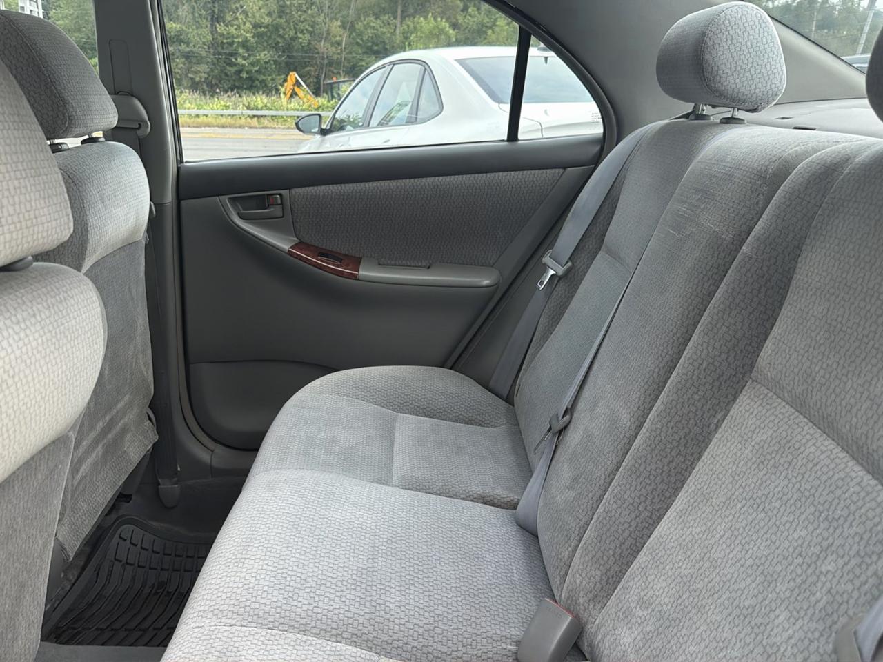 Toyota Corolla 4dr Sdn CE Auto (Natl) 2004