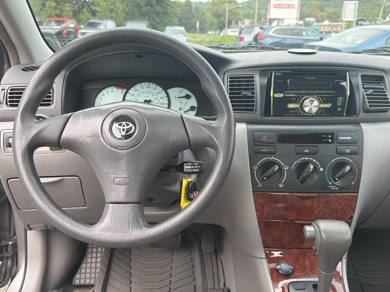Toyota Corolla 4dr Sdn CE Auto (Natl) 2004