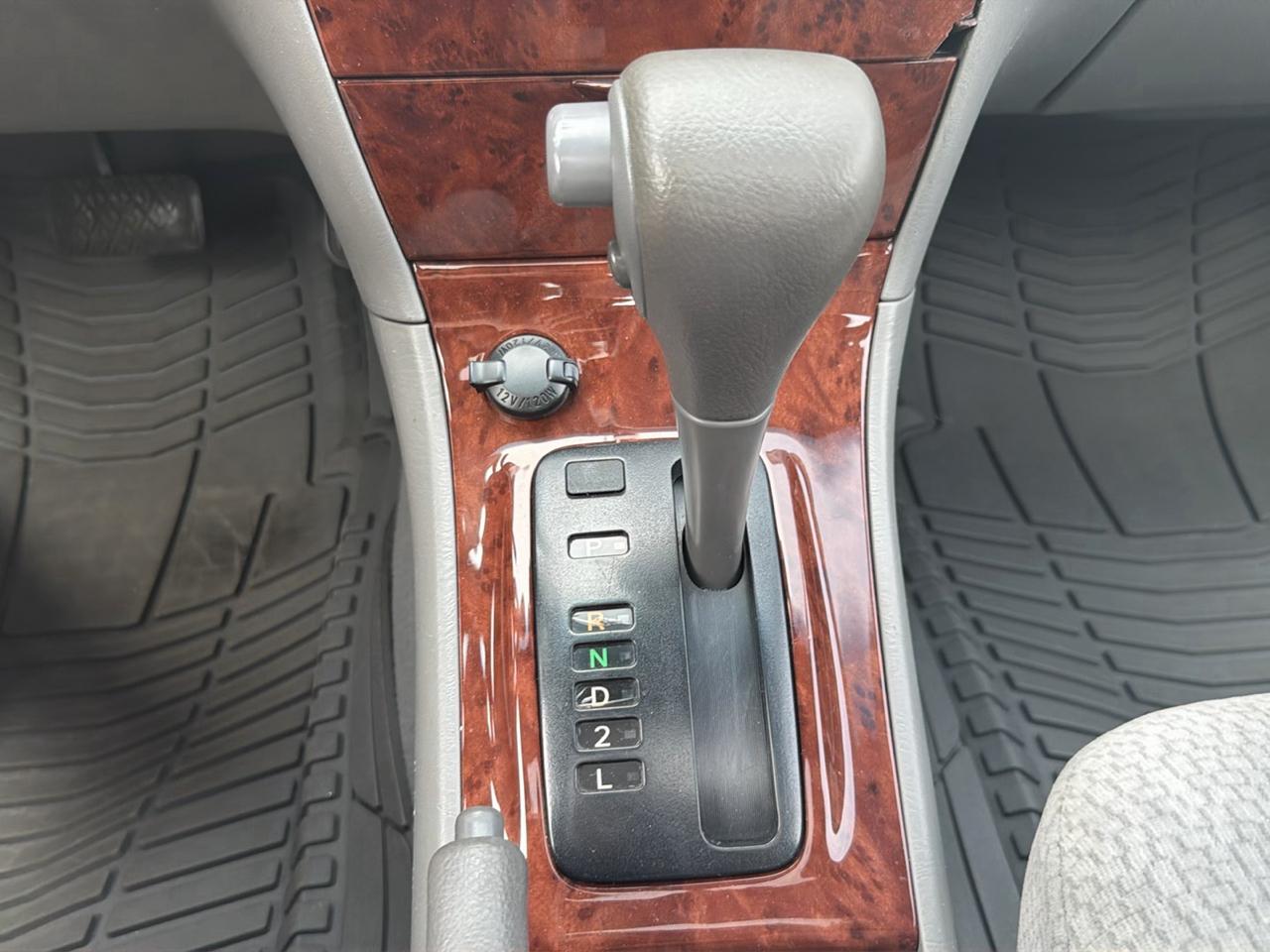 Toyota Corolla 4dr Sdn CE Auto (Natl) 2004
