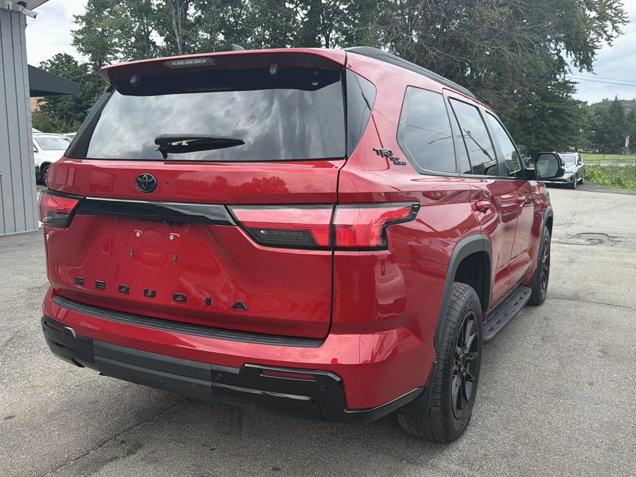 Toyota Sequoia Capstone 4WD (Natl) 2024