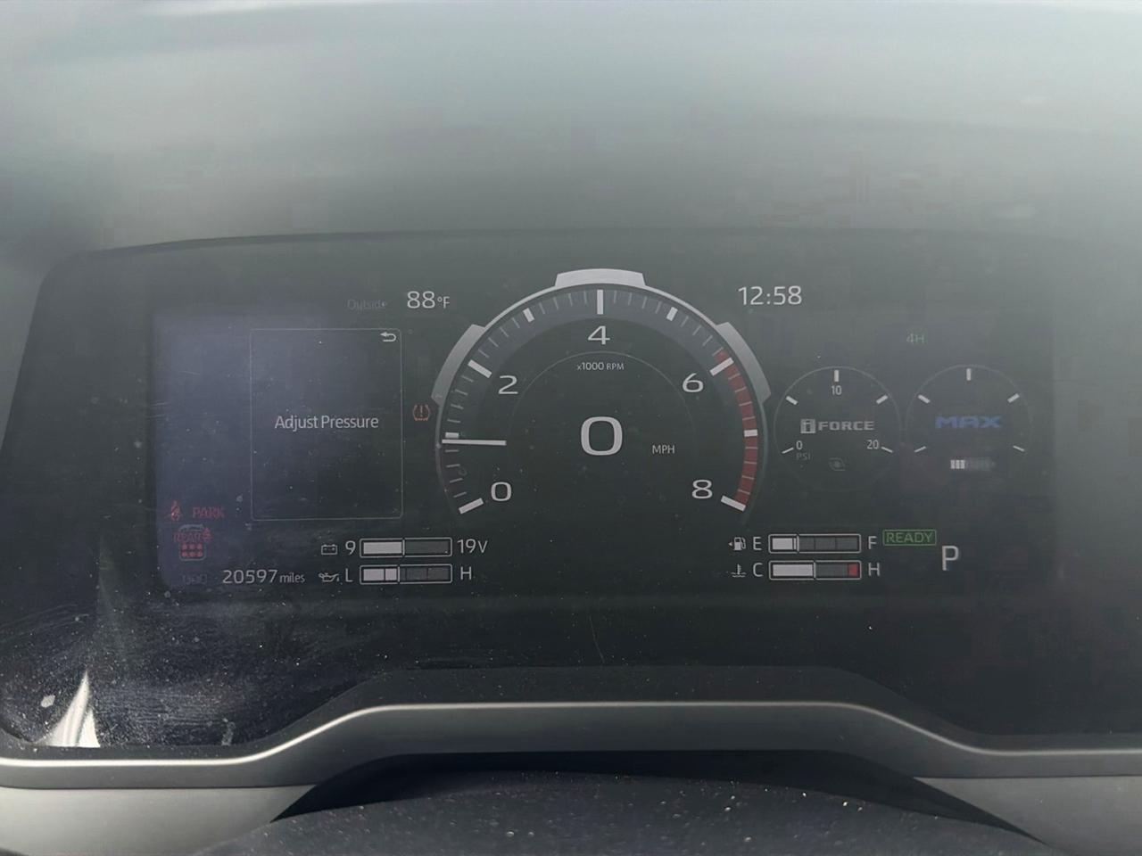Toyota Sequoia Capstone 4WD (Natl) 2024