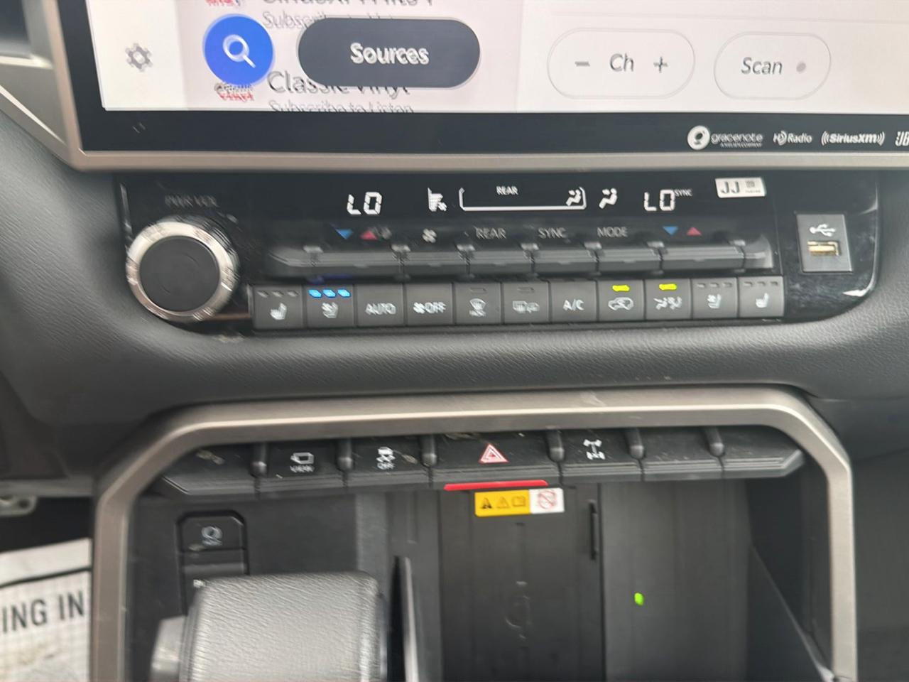 Toyota Sequoia Capstone 4WD (Natl) 2024