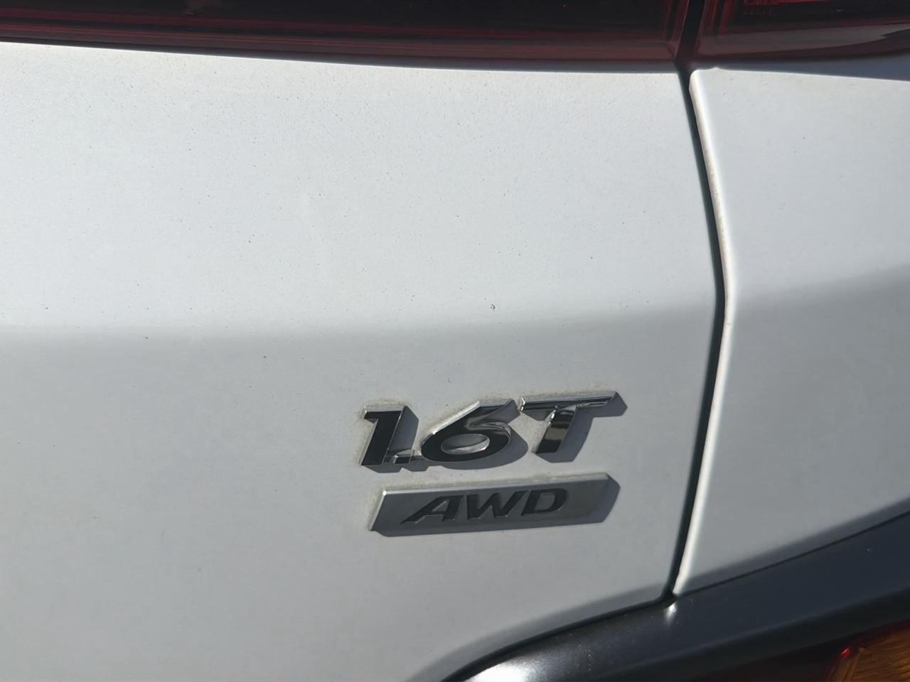 Hyundai Kona Limited DCT AWD 2021