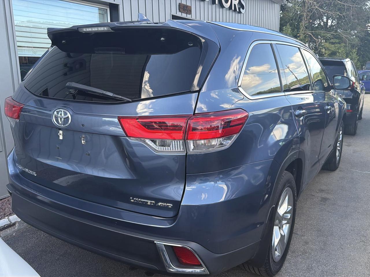 Toyota Highlander Limited V6 AWD (Natl) 2017