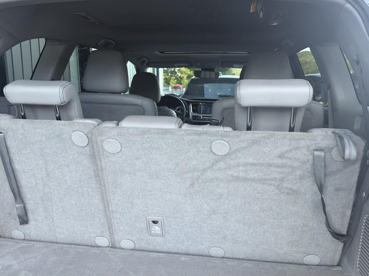 Toyota Highlander Limited V6 AWD (Natl) 2017