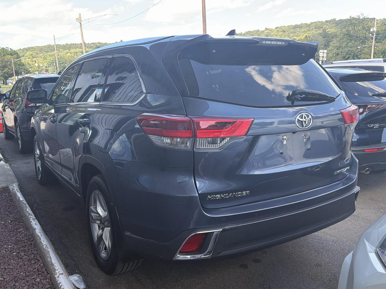 Toyota Highlander Limited V6 AWD (Natl) 2017