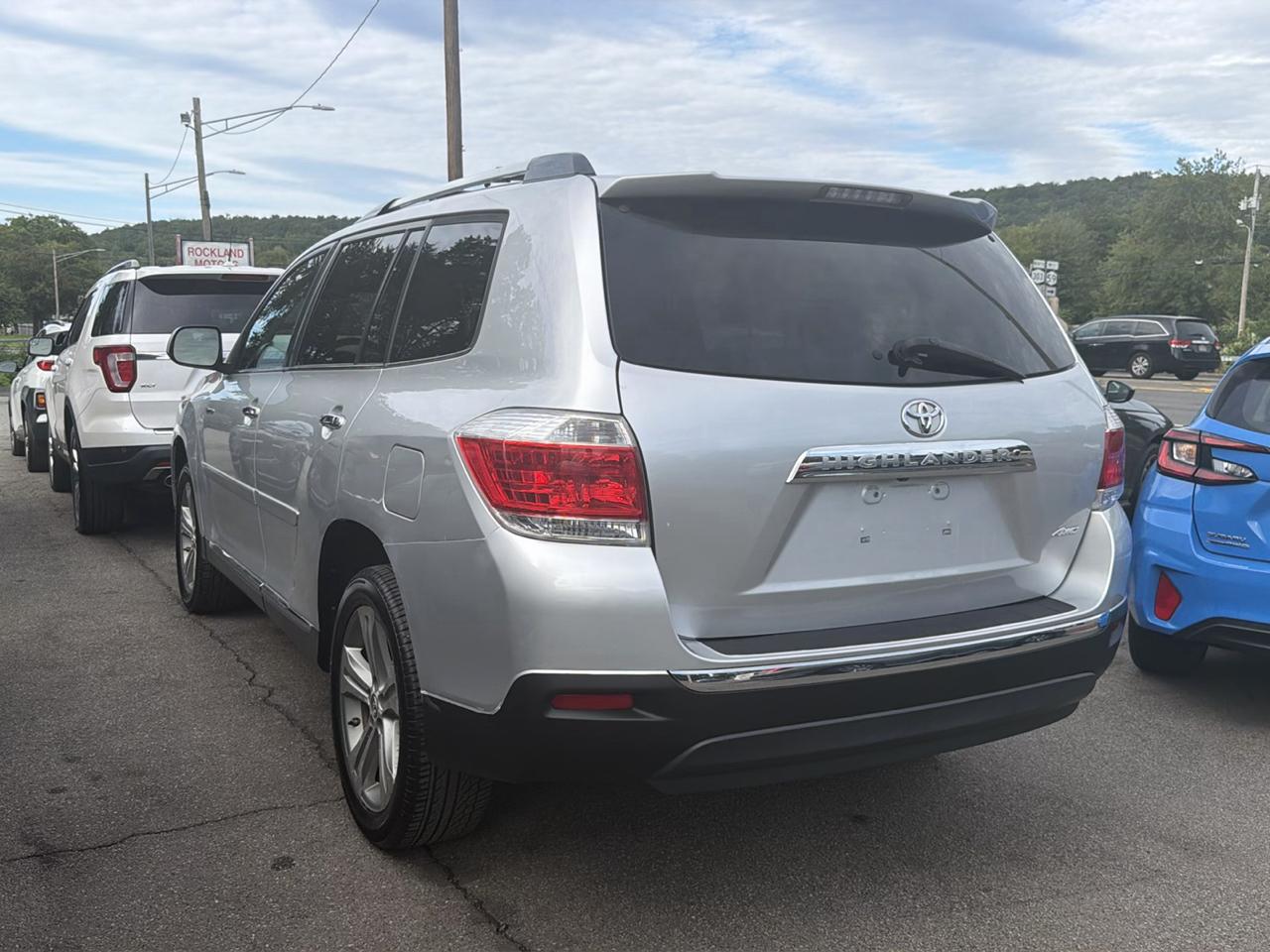 Toyota Highlander 4WD 4dr V6 Limited (Natl) 2012