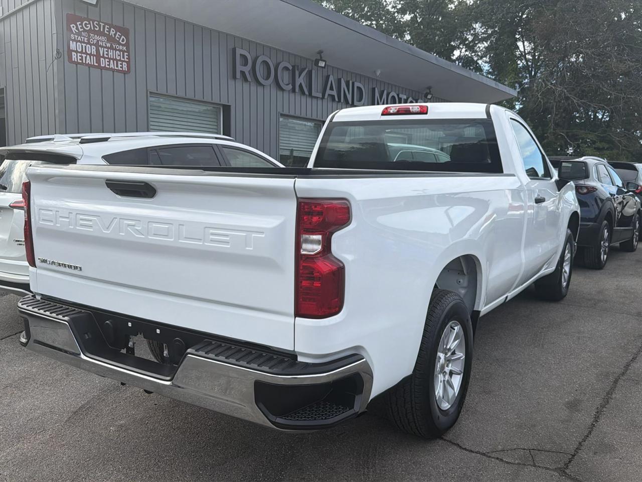 Chevrolet Silverado 1500 2WD Reg Cab 140" Work Truck 2025