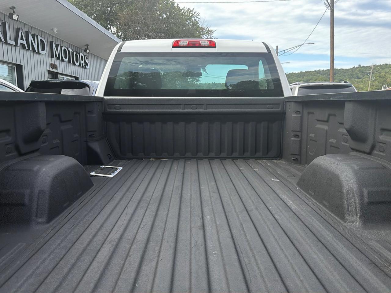 Chevrolet Silverado 1500 2WD Reg Cab 140" Work Truck 2025