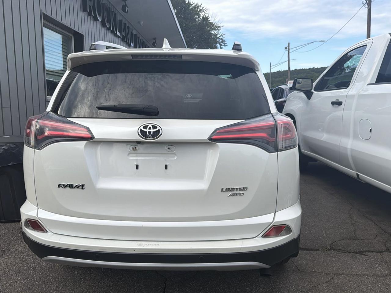 Toyota RAV4 AWD 4dr Limited (Natl) 2016