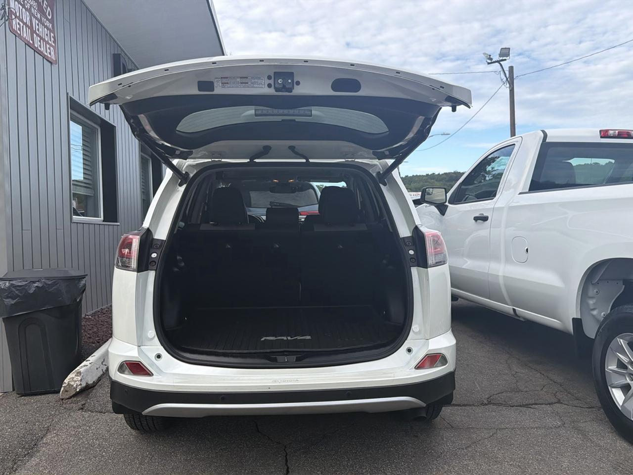 Toyota RAV4 AWD 4dr Limited (Natl) 2016