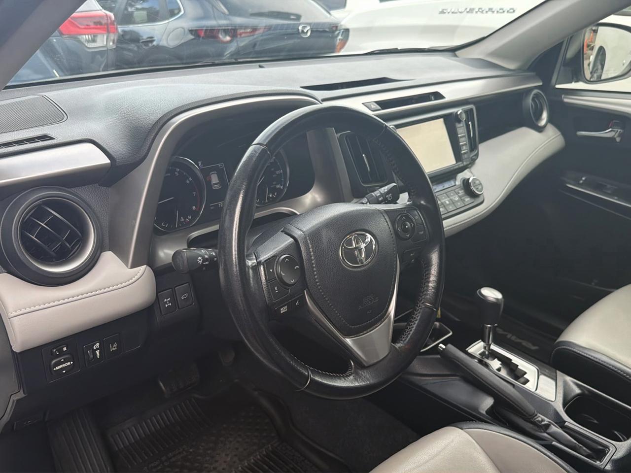 Toyota RAV4 AWD 4dr Limited (Natl) 2016