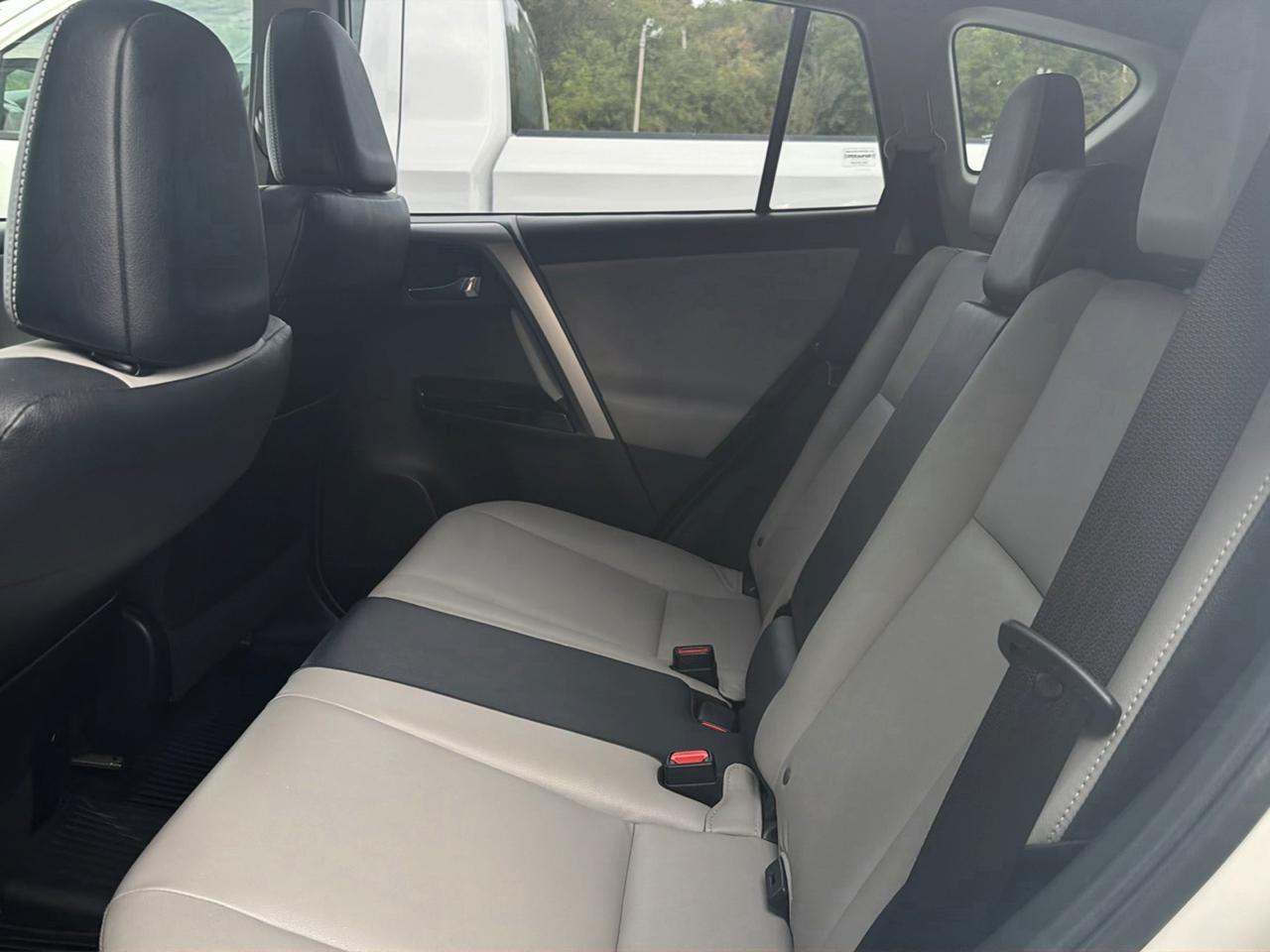 Toyota RAV4 AWD 4dr Limited (Natl) 2016