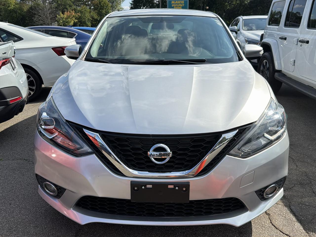 Nissan Sentra 4dr Sdn I4 CVT SR 2016