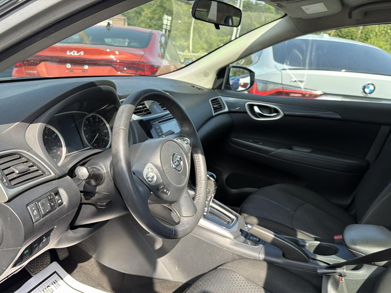 Nissan Sentra 4dr Sdn I4 CVT SR 2016