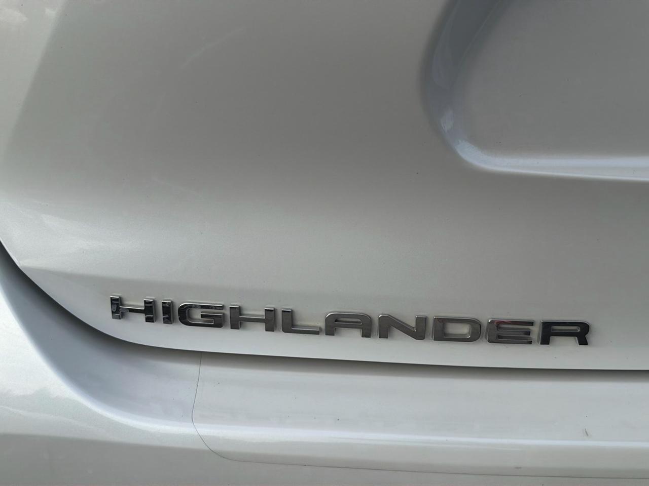 Toyota Highlander Hybrid Bronze Edition AWD (Natl) 2023
