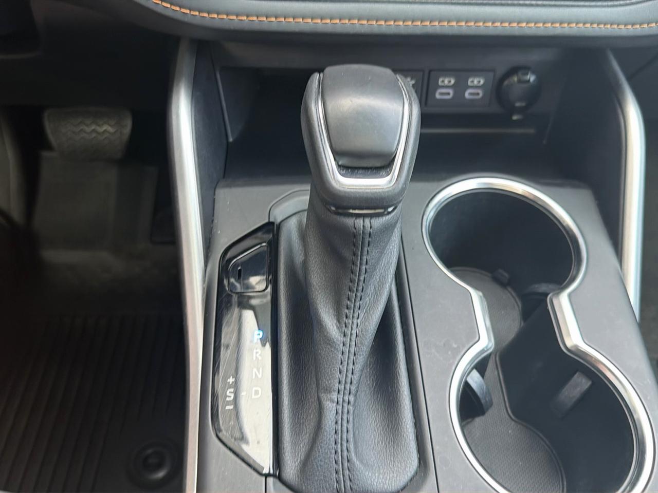 Toyota Highlander Hybrid Bronze Edition AWD (Natl) 2023