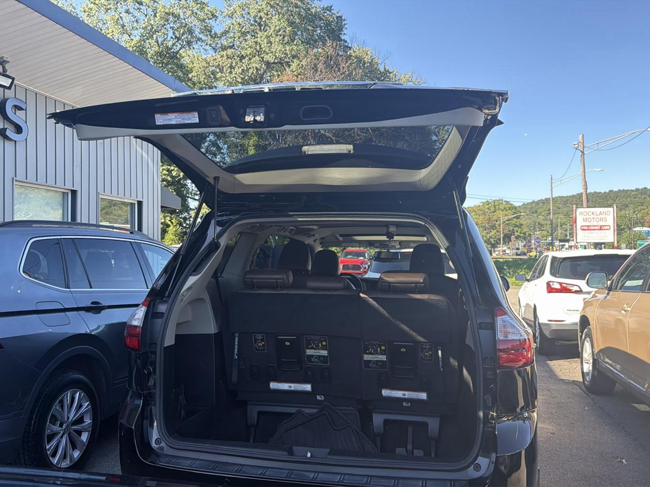 Toyota Sienna Limited Premium AWD 7-Passenger (Natl) 2017