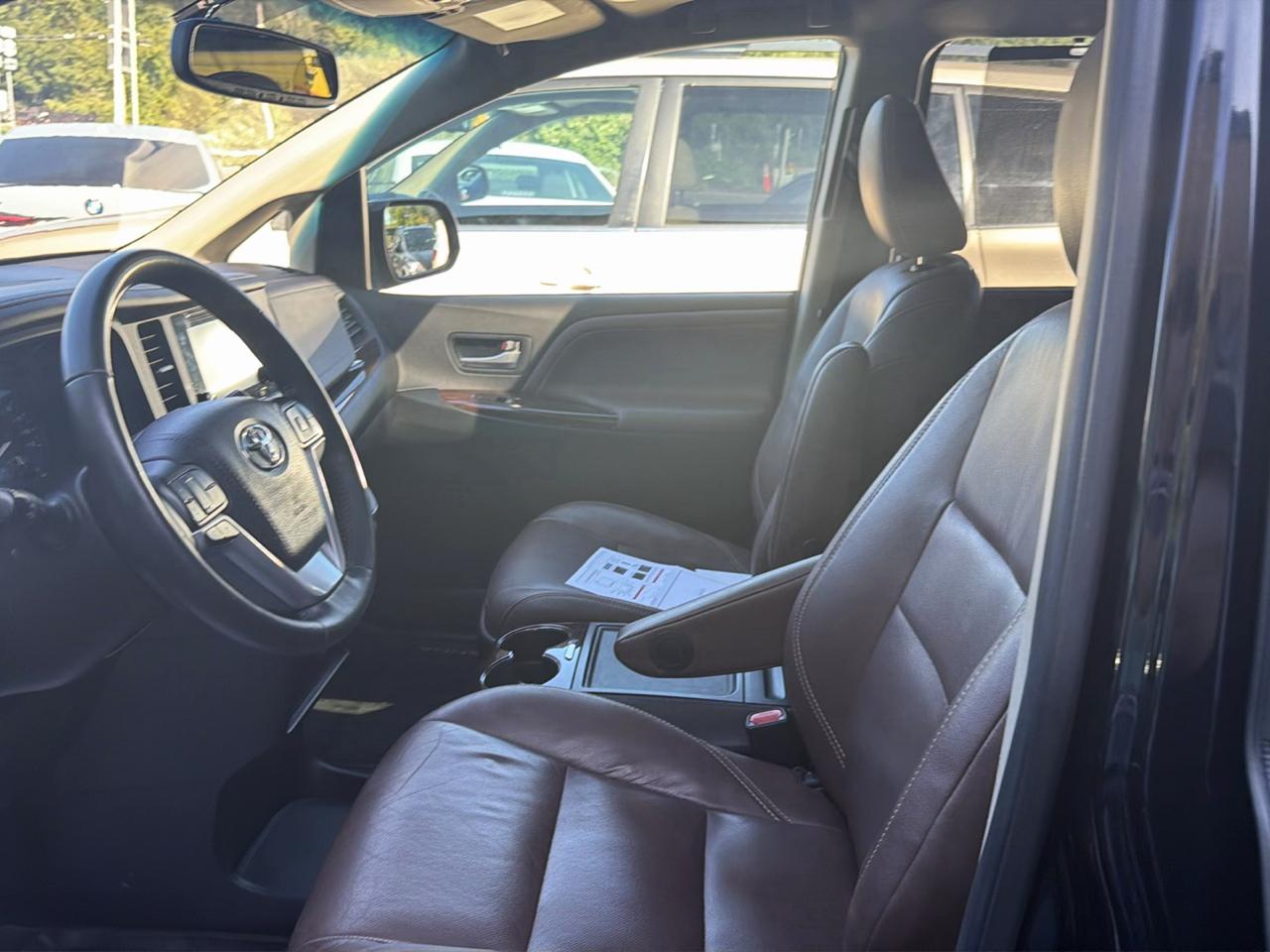 Toyota Sienna Limited Premium AWD 7-Passenger (Natl) 2017