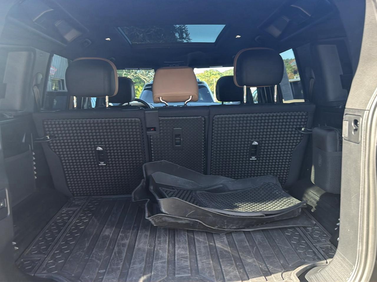Land Rover Defender 110 P400 X 2025
