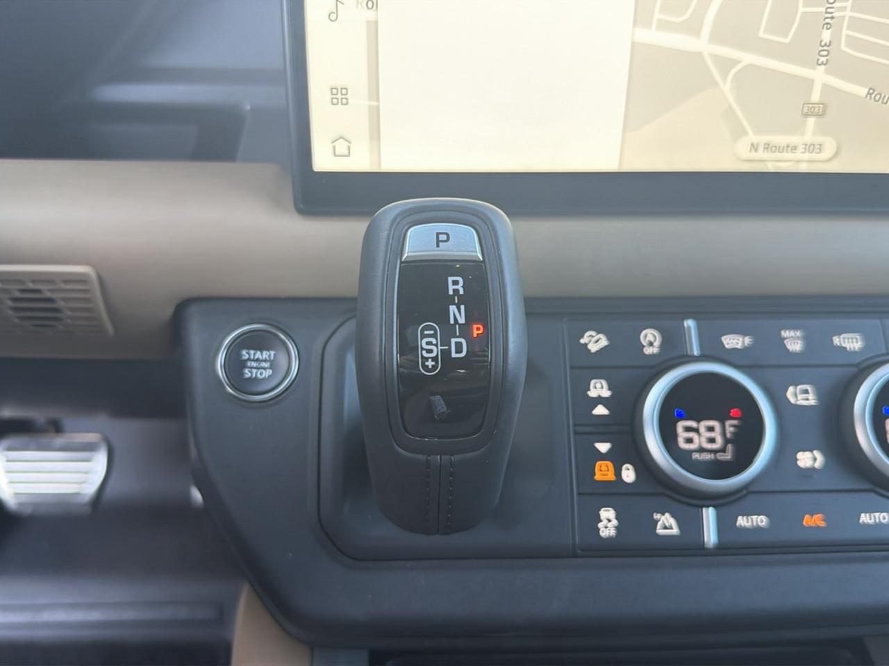 Land Rover Defender 110 P400 X 2025