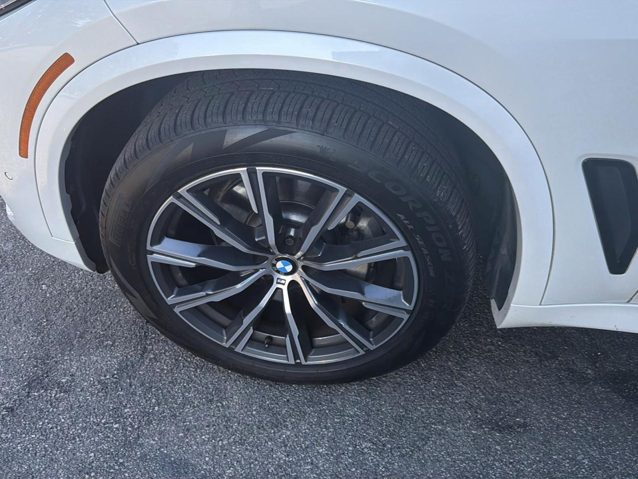 BMW X5 xDrive40i Sports Activity Vehicle 2019