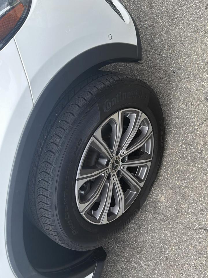 Mercedes-Benz GLC GLC 300 4MATIC SUV 2023