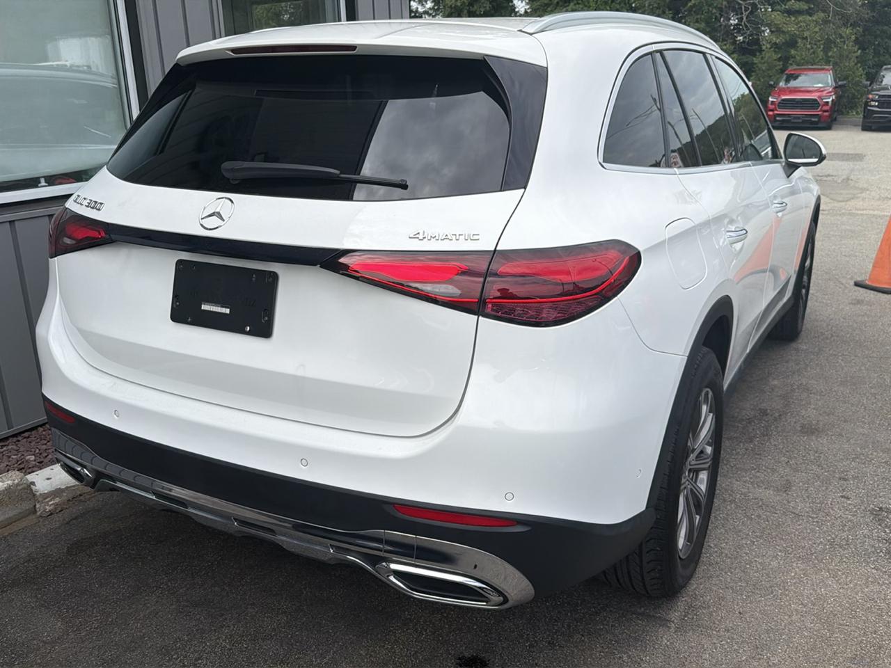 Mercedes-Benz GLC GLC 300 4MATIC SUV 2023