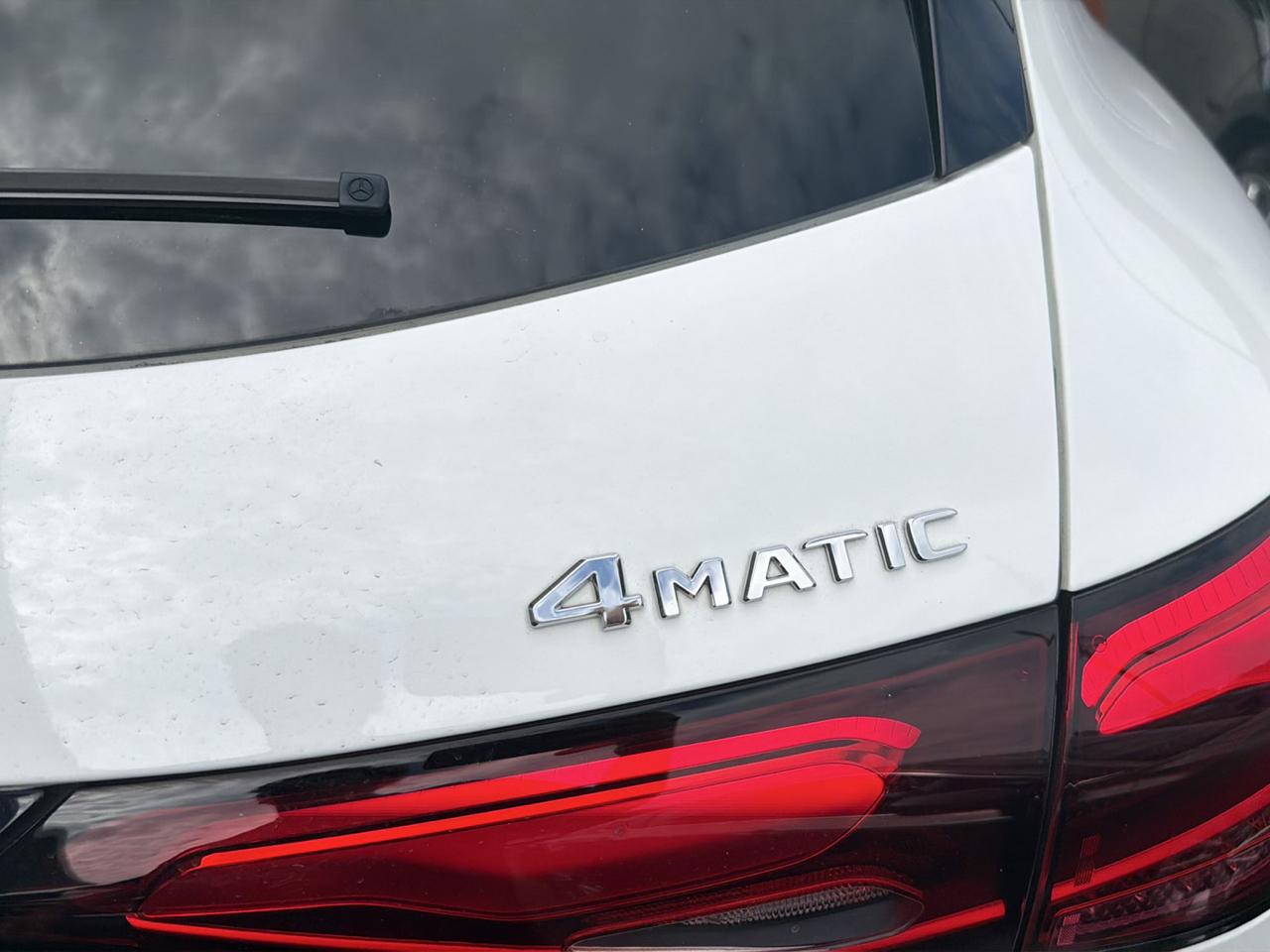 Mercedes-Benz GLC GLC 300 4MATIC SUV 2023