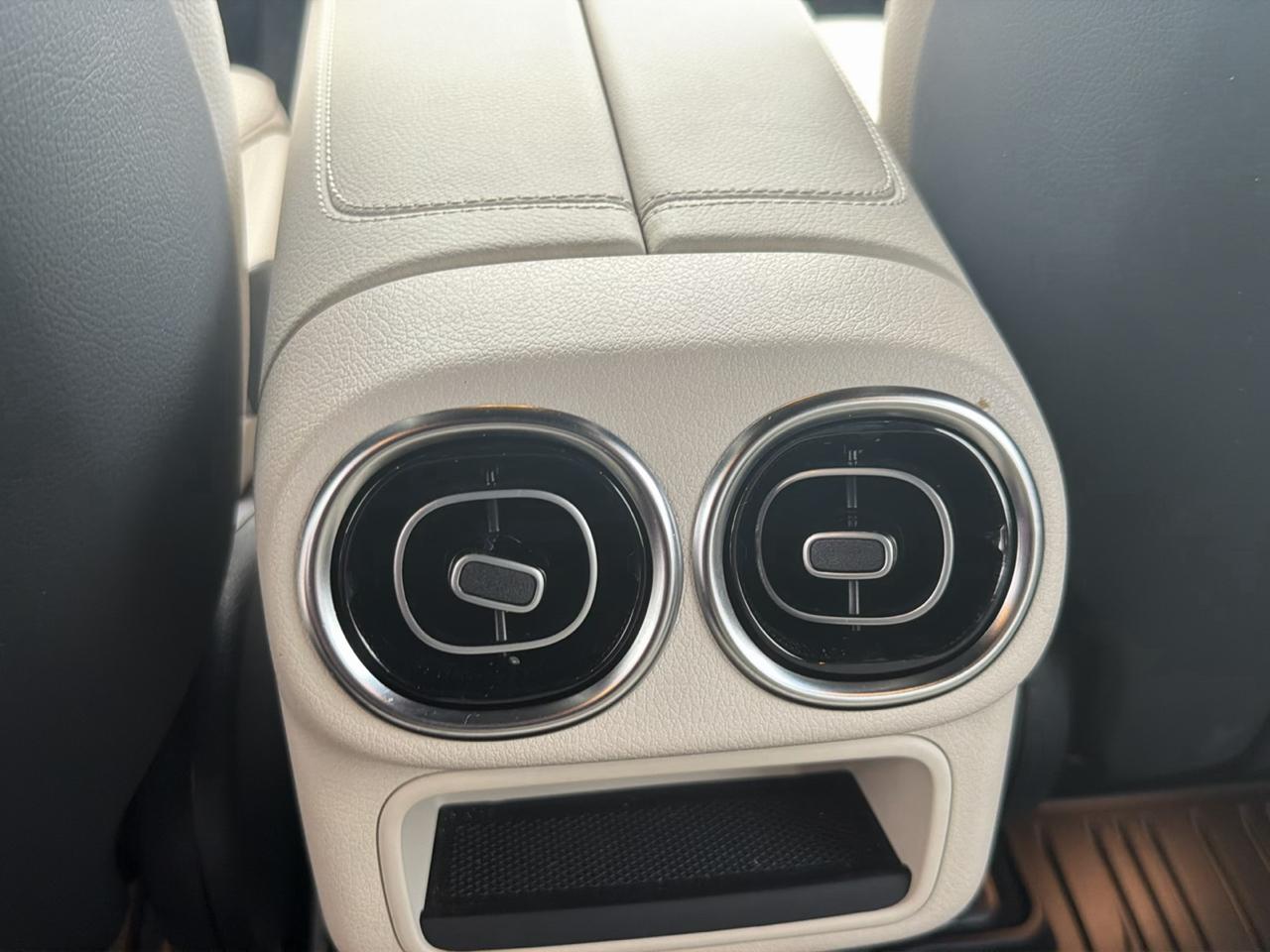Mercedes-Benz GLC GLC 300 4MATIC SUV 2023