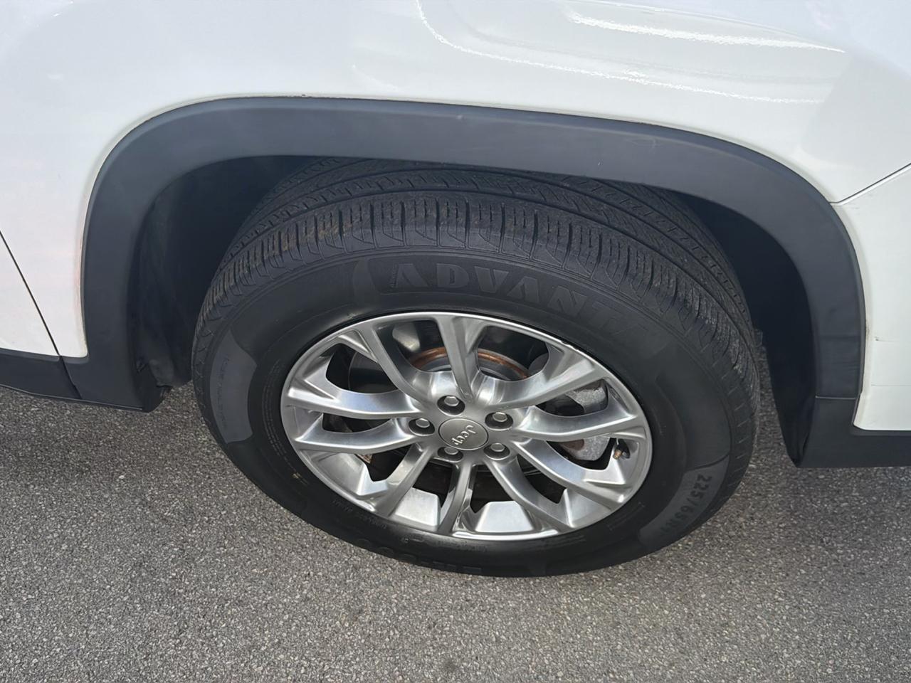 Jeep Cherokee Latitude Plus 4x4 2019