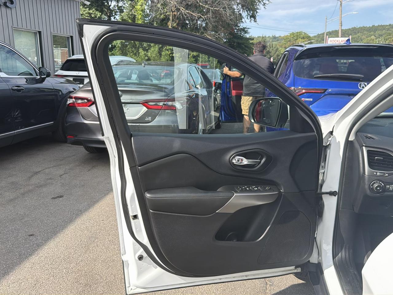 Jeep Cherokee Latitude Plus 4x4 2019
