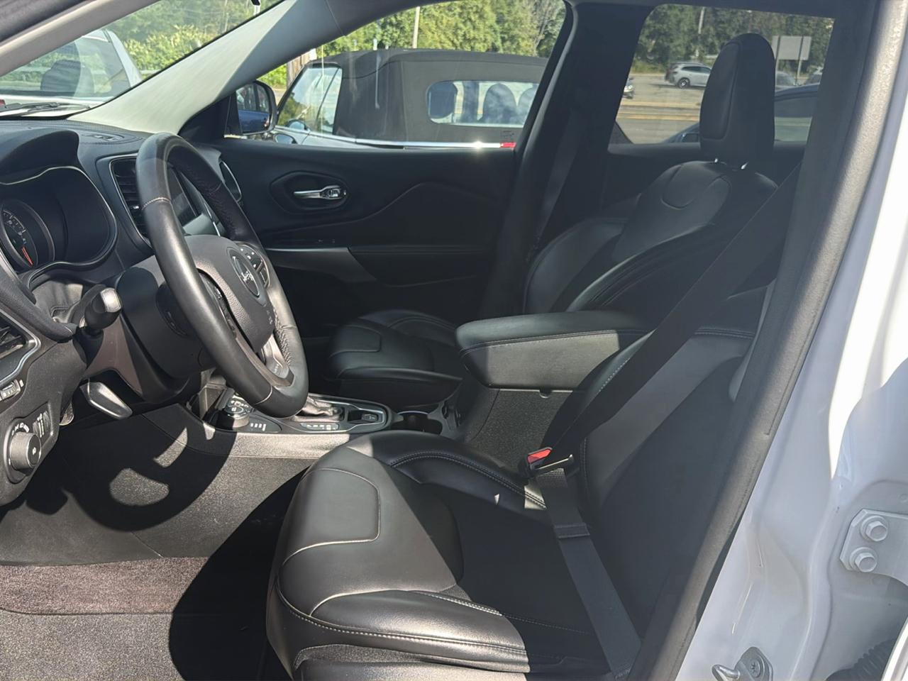 Jeep Cherokee Latitude Plus 4x4 2019