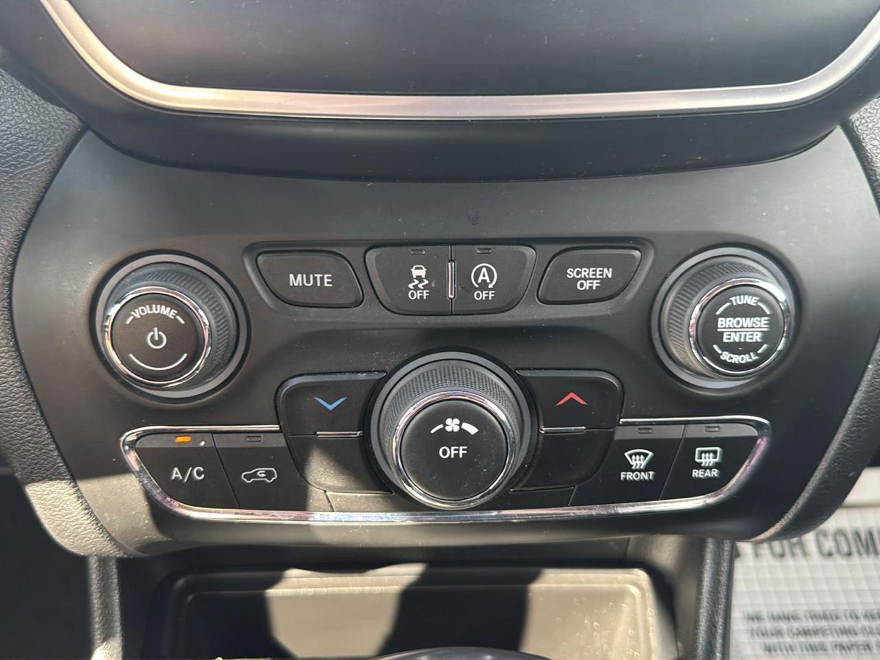 Jeep Cherokee Latitude Plus 4x4 2019