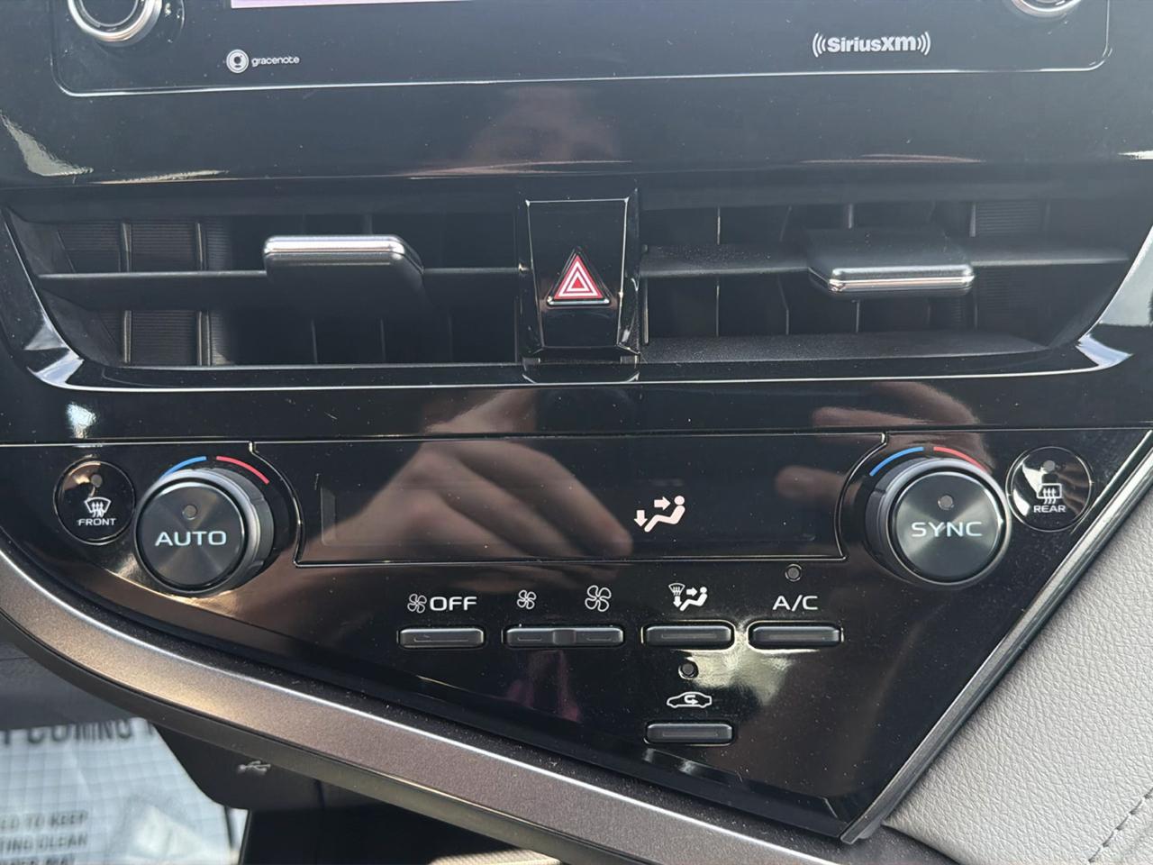 Toyota Camry LE Auto AWD (Natl) 2023