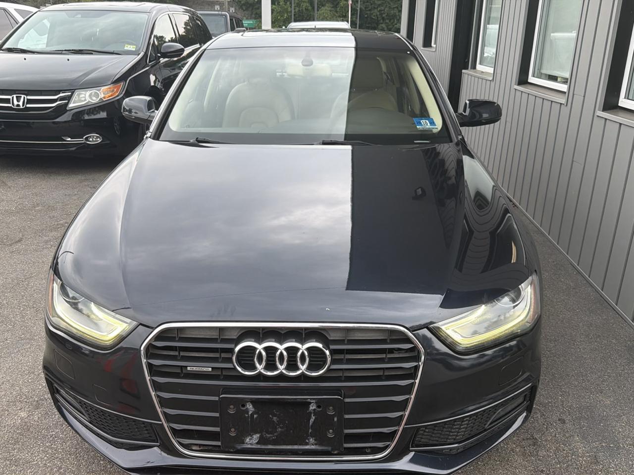 Audi A4 4dr Sdn Auto quattro 2.0T Premium 2014