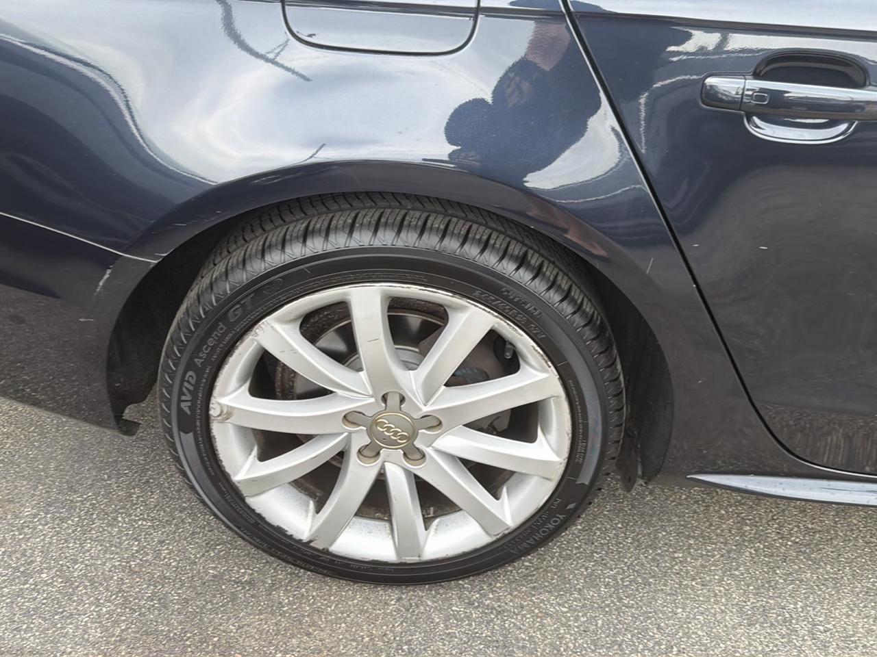Audi A4 4dr Sdn Auto quattro 2.0T Premium 2014