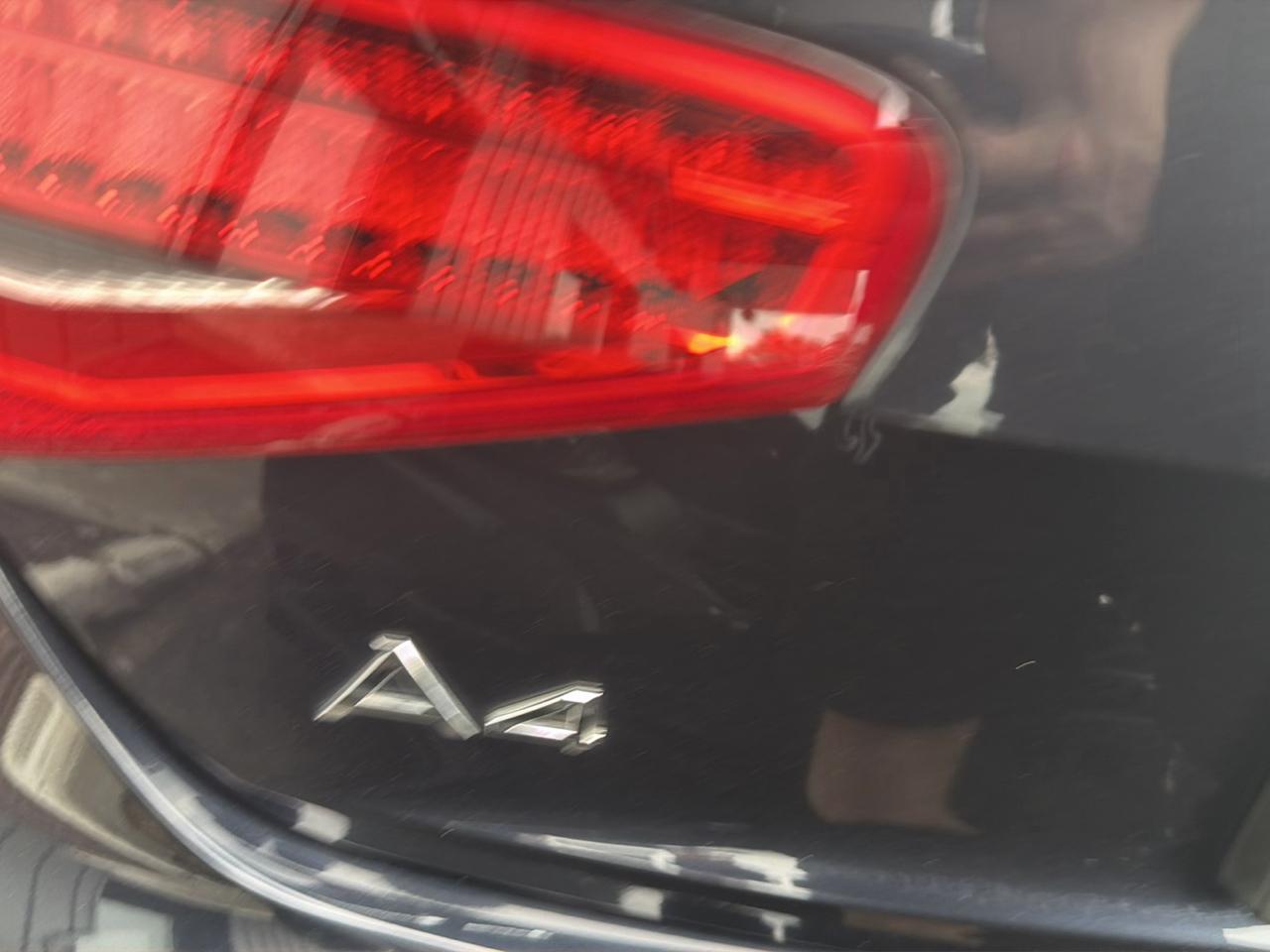 Audi A4 4dr Sdn Auto quattro 2.0T Premium 2014