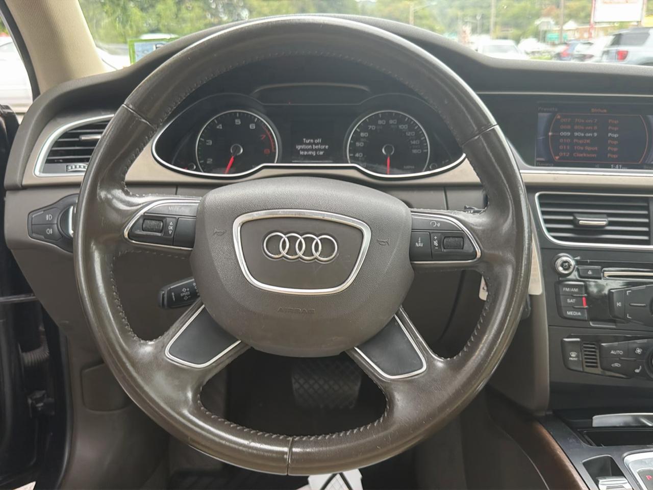 Audi A4 4dr Sdn Auto quattro 2.0T Premium 2014