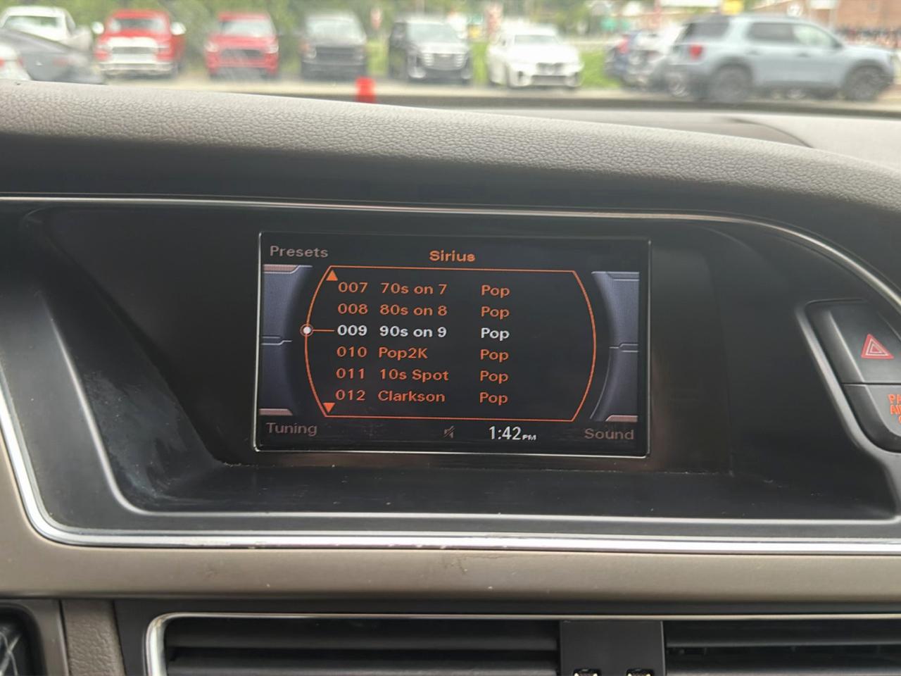 Audi A4 4dr Sdn Auto quattro 2.0T Premium 2014