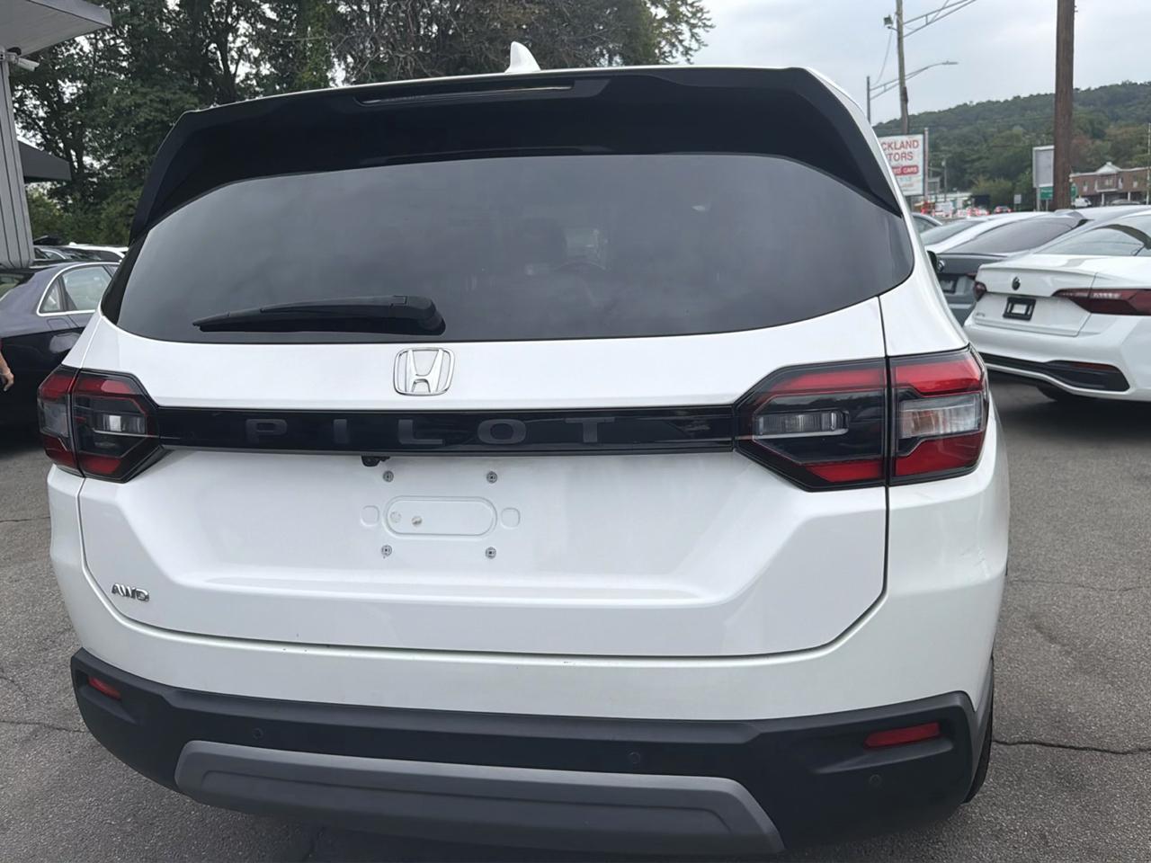 Honda Pilot EX-L 7 Passenger AWD 2024