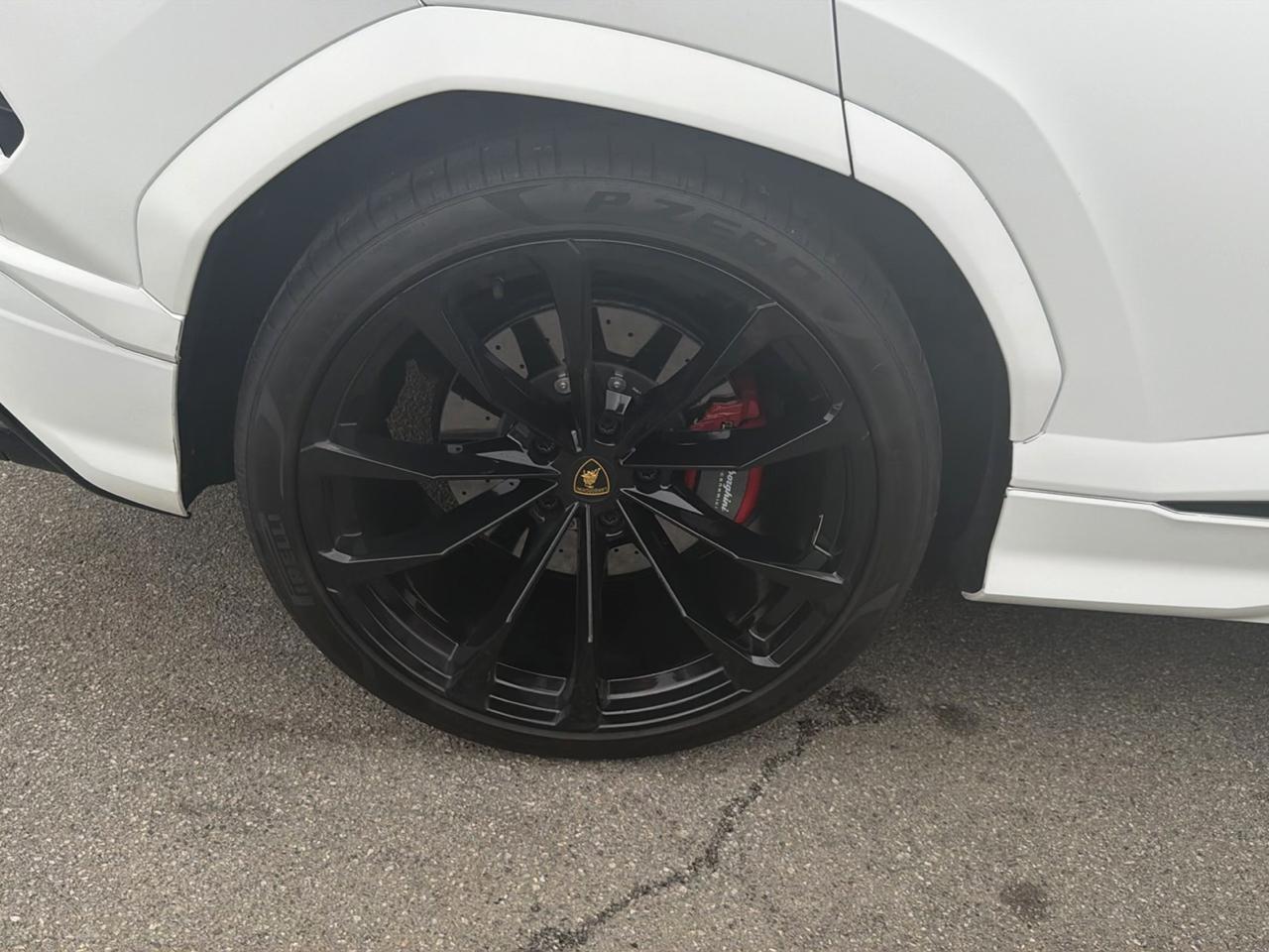 Lamborghini Urus AWD 2022