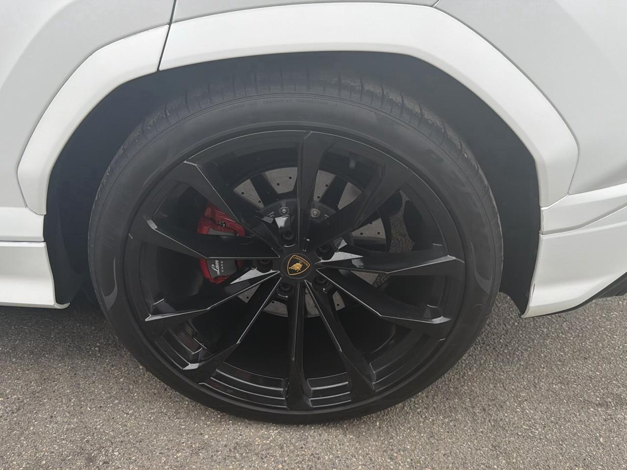 Lamborghini Urus AWD 2022
