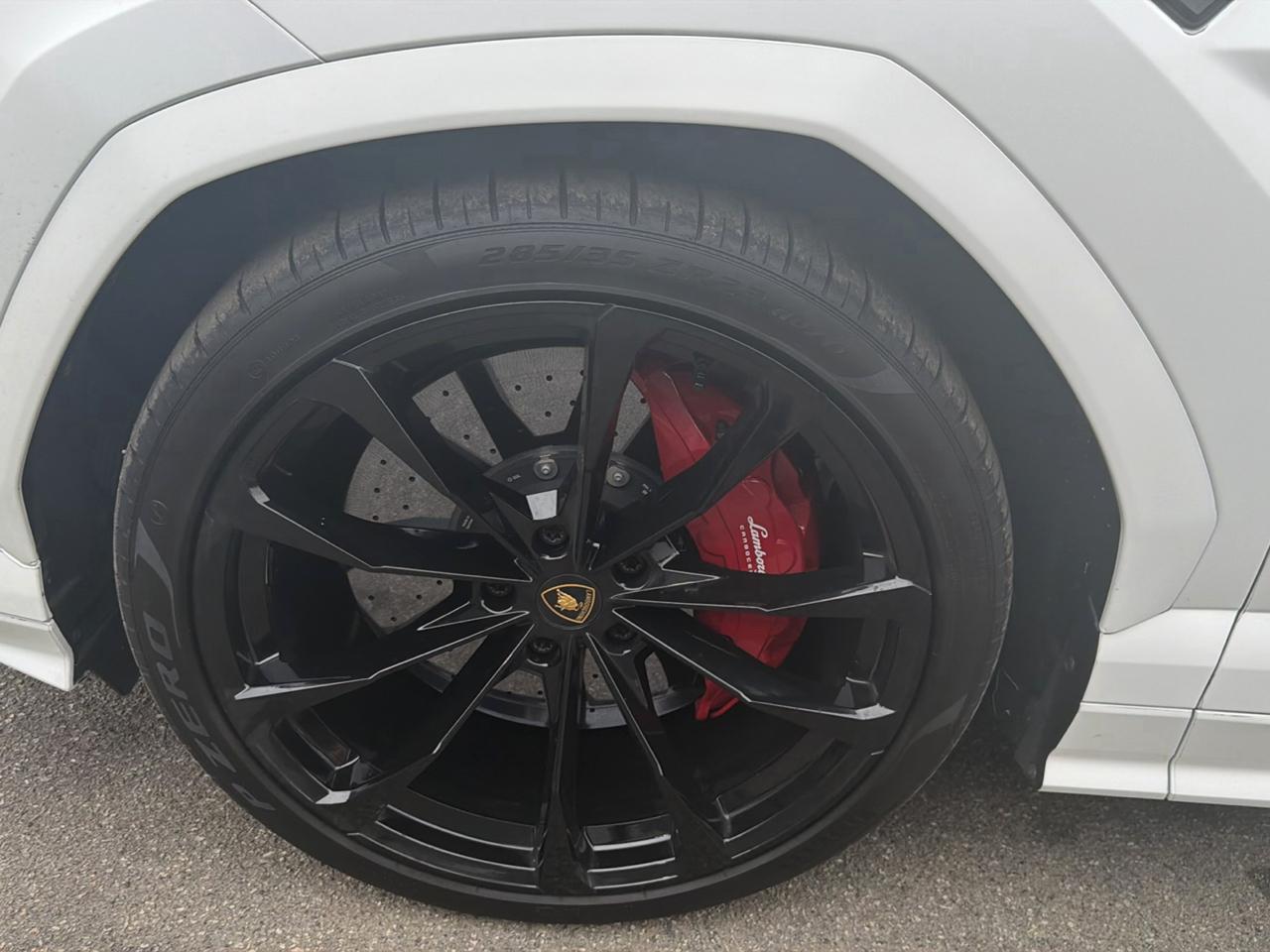 Lamborghini Urus AWD 2022